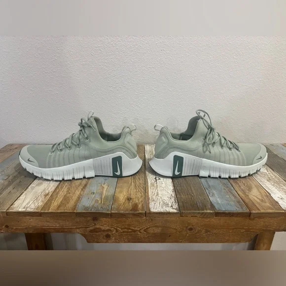 Nike Free Metcon 6 Men’s Sneakers - Picture 1 of 6